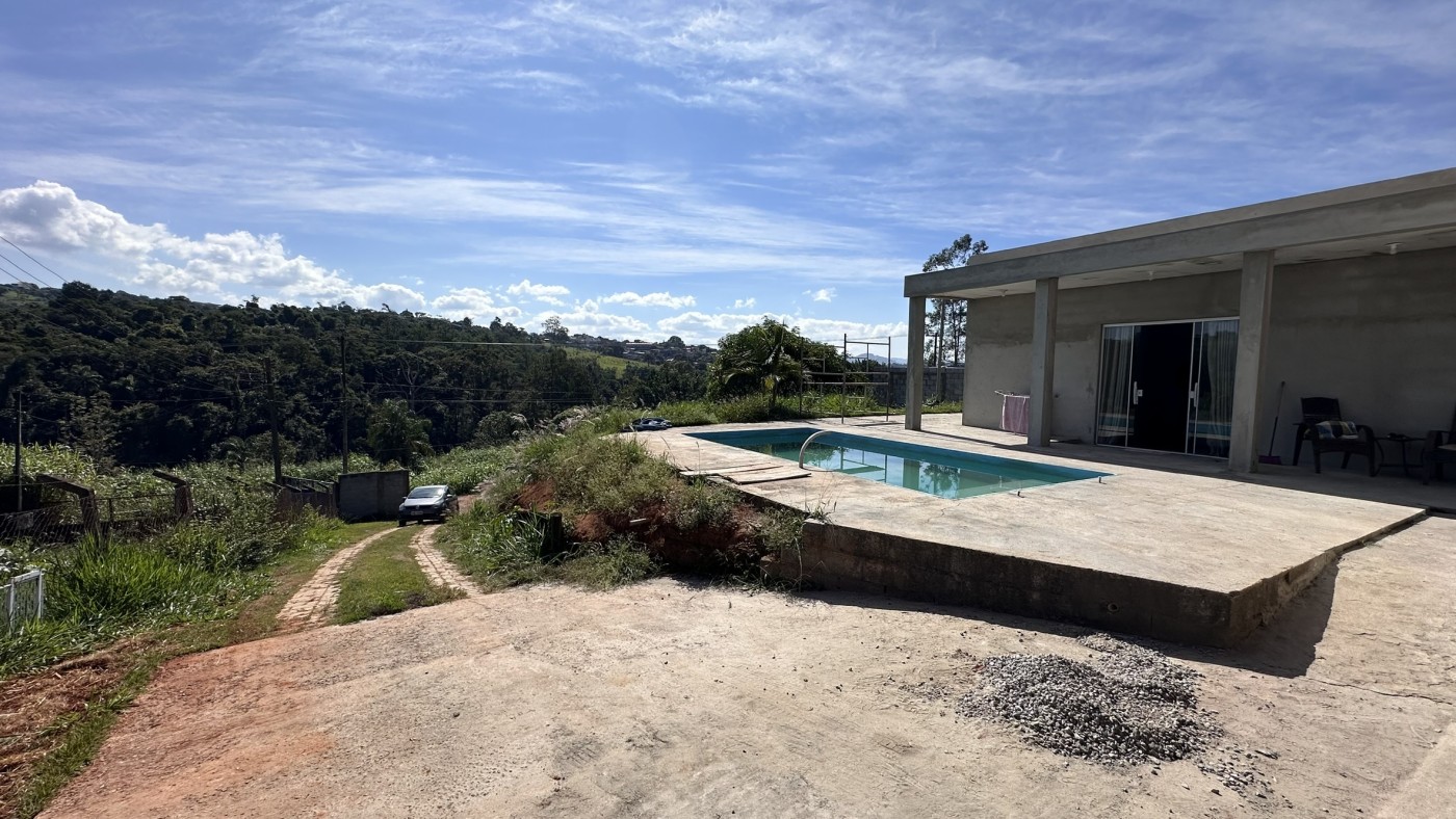 Chácara, 3 quartos, 850 m² - Foto 1